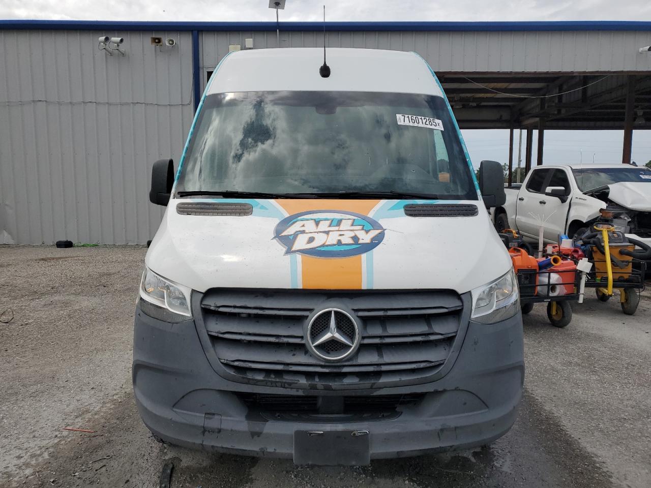 MERCEDES-BENZ SPRINTER 2500