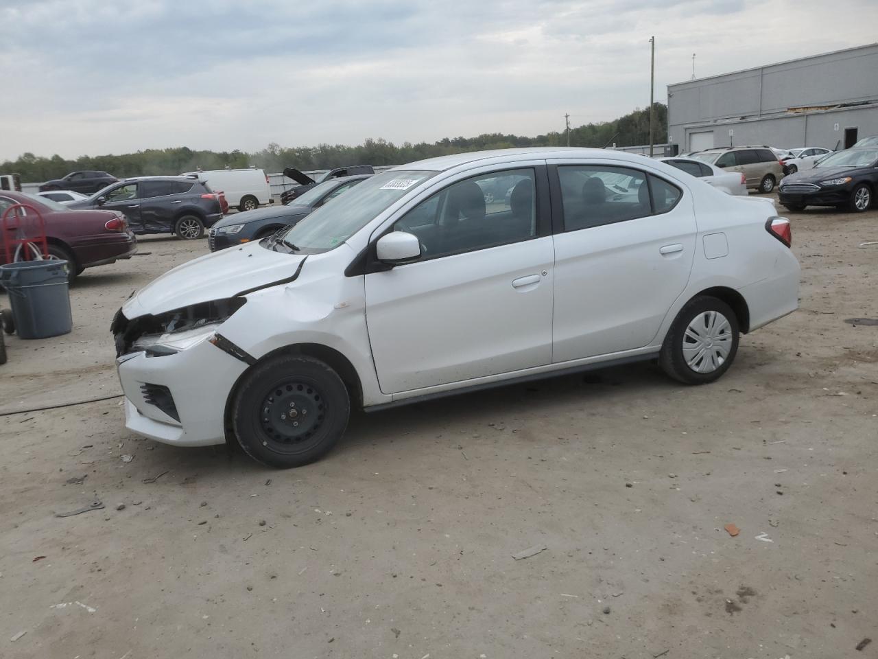 MITSUBISHI MIRAGE G4 ES