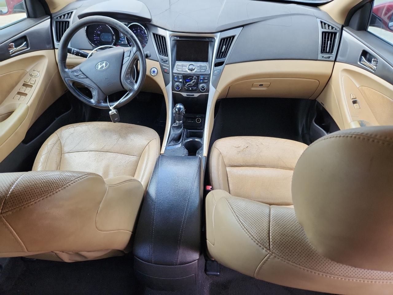 HYUNDAI SONATA HYBRID