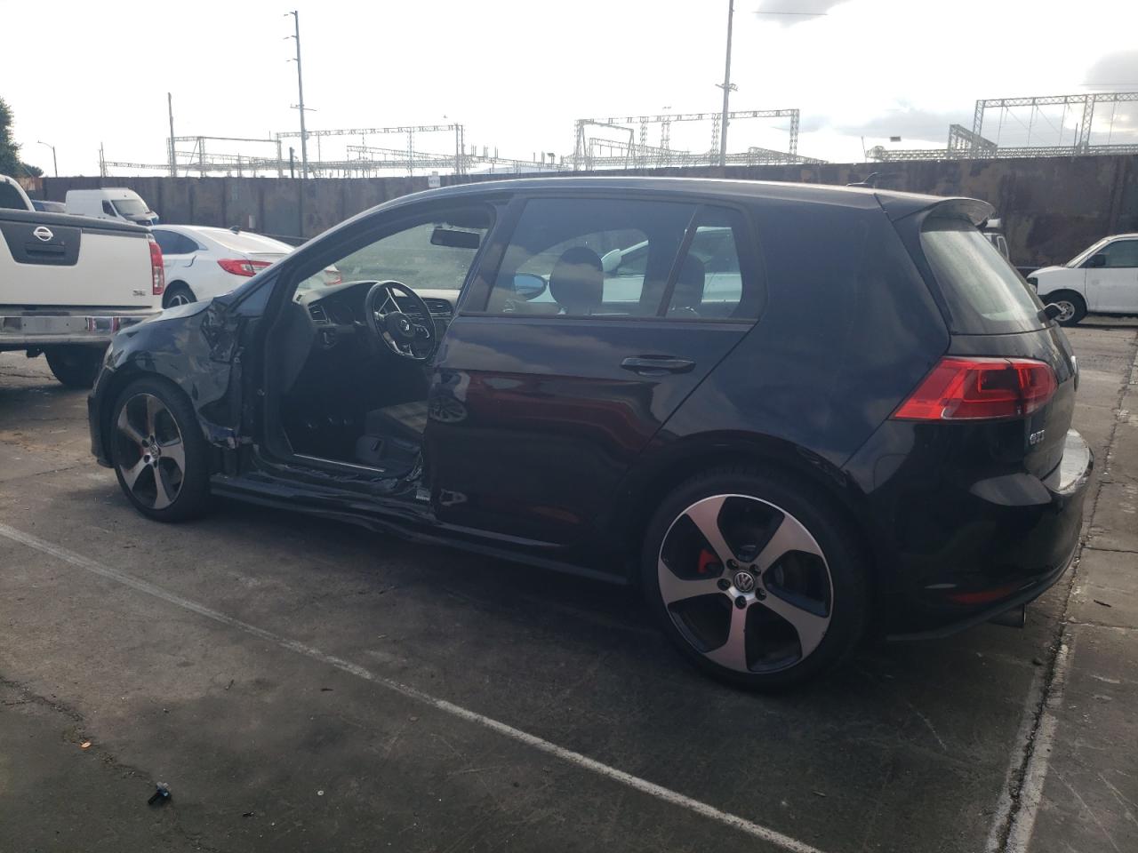 VOLKSWAGEN GOLF GTI S