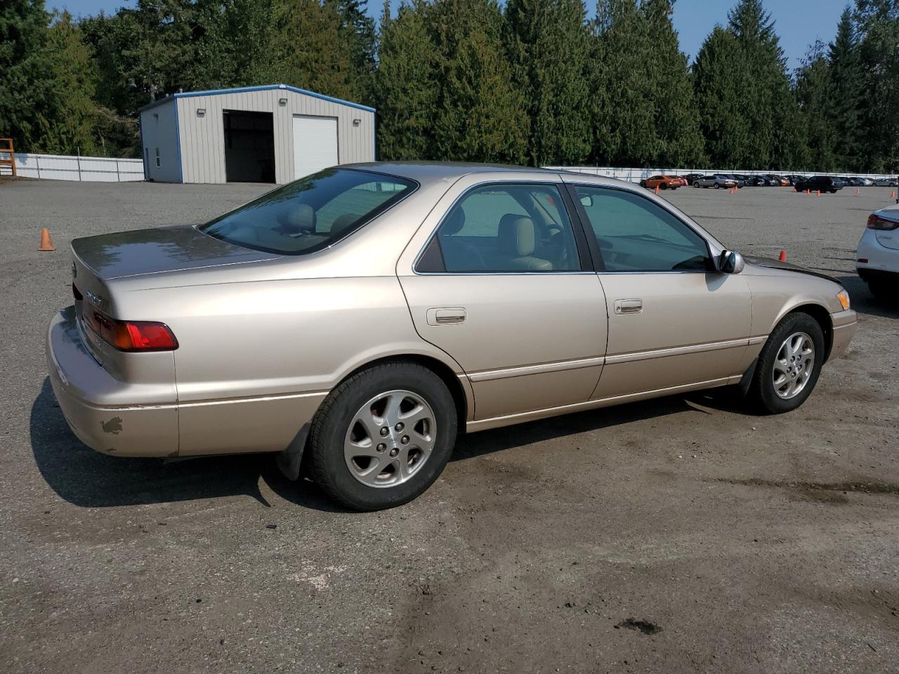 Lot #3308559515 1997 TOYOTA CAMRY LE