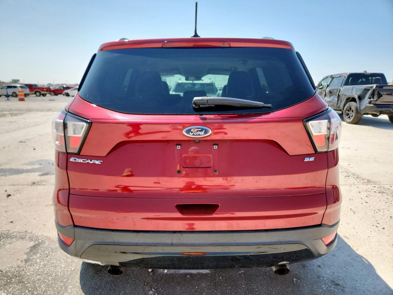 FORD ESCAPE SE