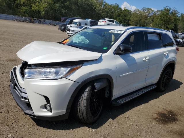 2018 TOYOTA HIGHLANDER SE 5TDJZRFH8JS810941