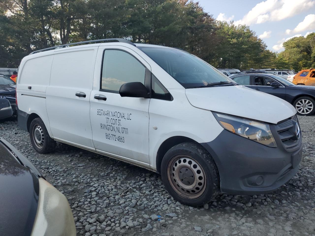 MERCEDES-BENZ METRIS