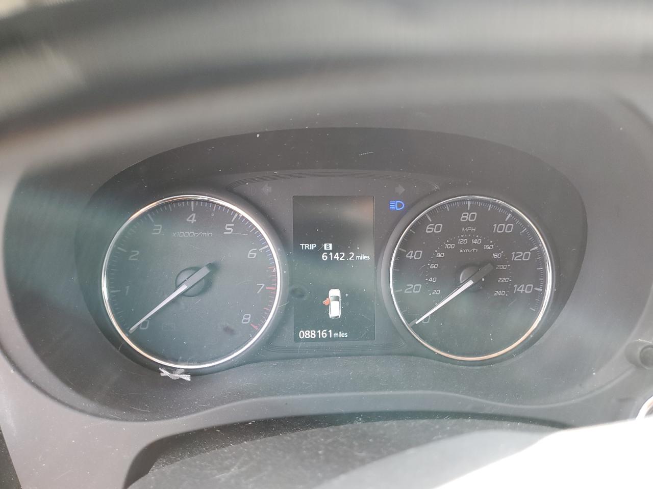 MITSUBISHI OUTLANDER SE