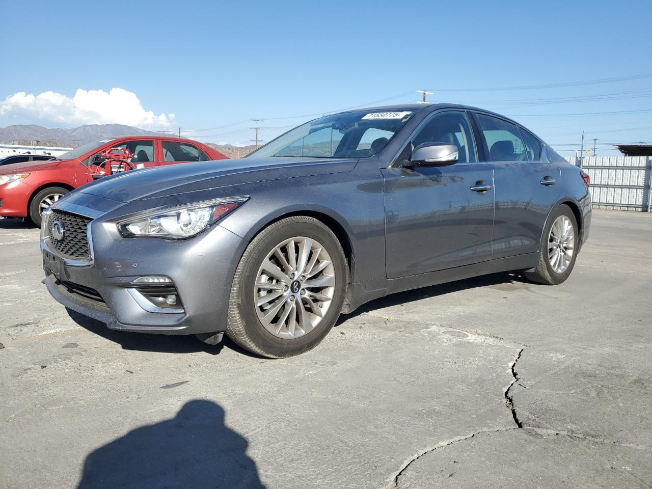 INFINITI Q50 LUXE