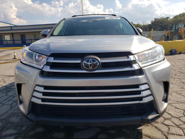 2018 TOYOTA HIGHLANDER SE 5TDKZRFH5JS528230
