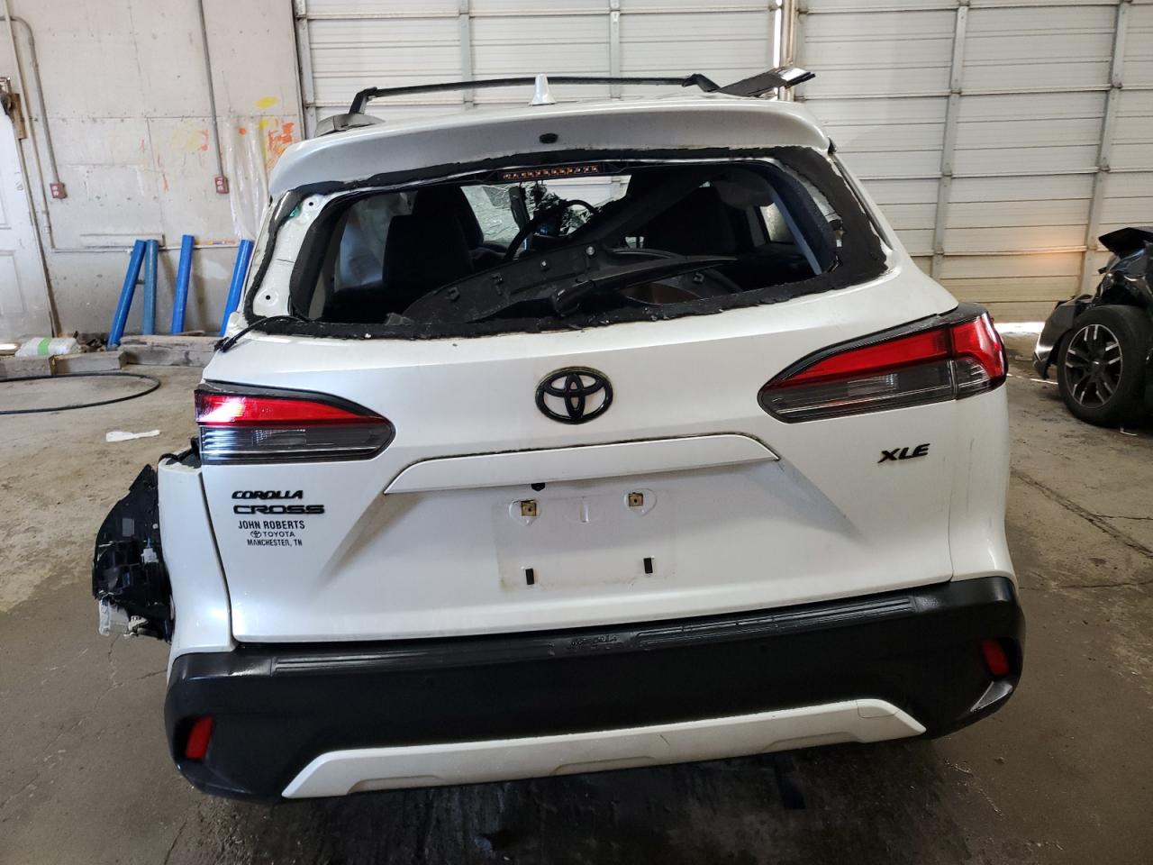 TOYOTA COROLLA CROSS XLE