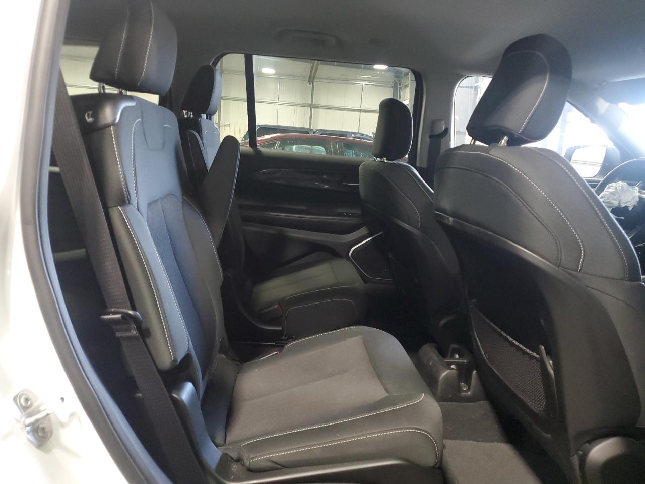 JEEP GRAND CHEROKEE L LAREDO