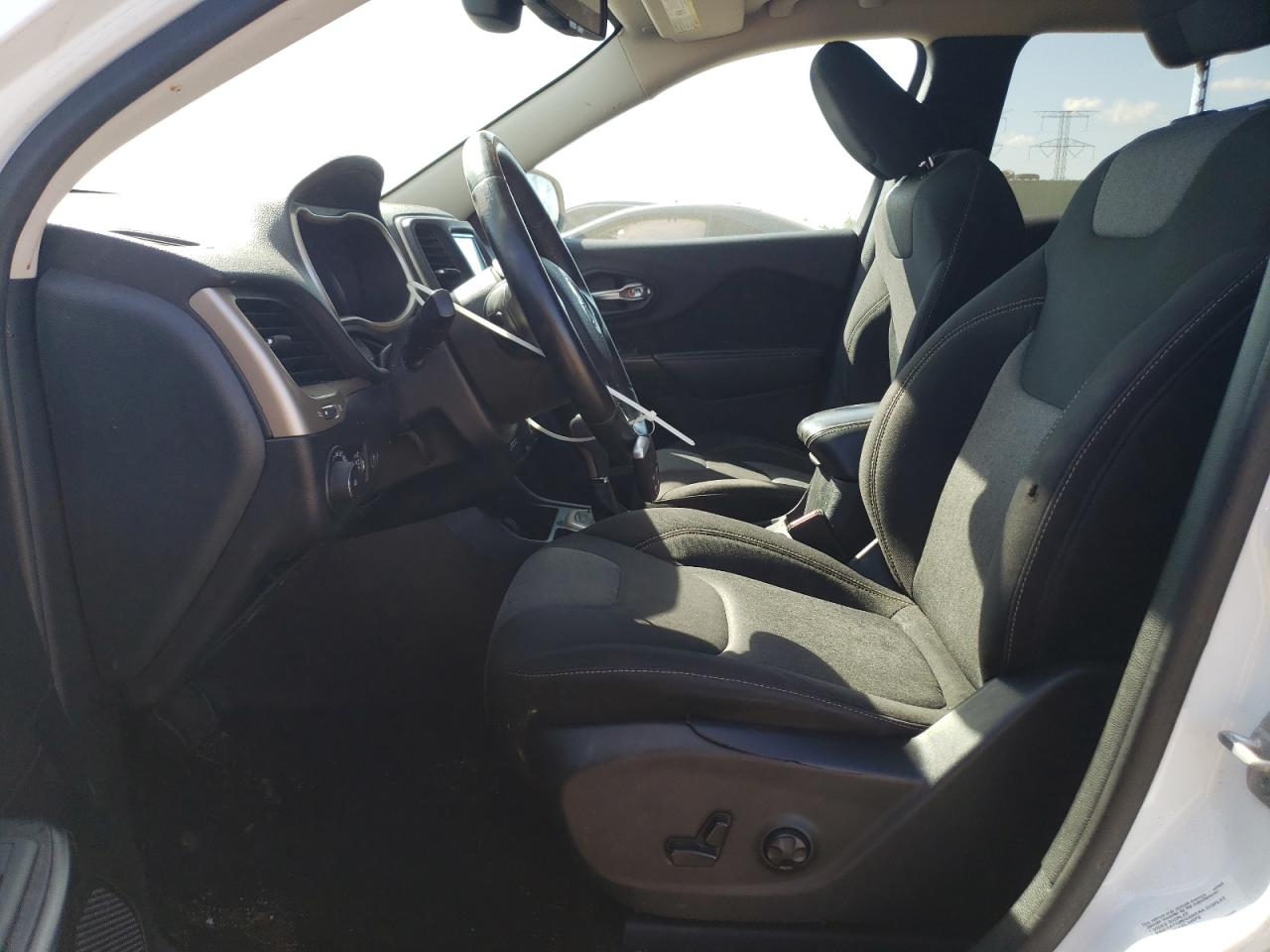 JEEP GRAND CHEROKEE LATITUDE