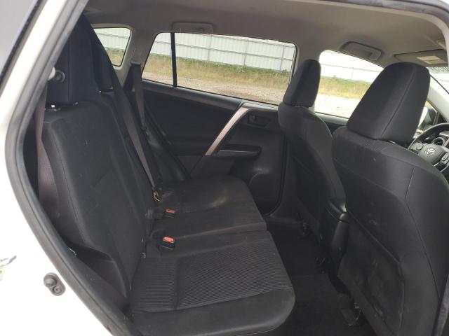 2018 TOYOTA RAV4 LE JTMBFREV9JJ719985
