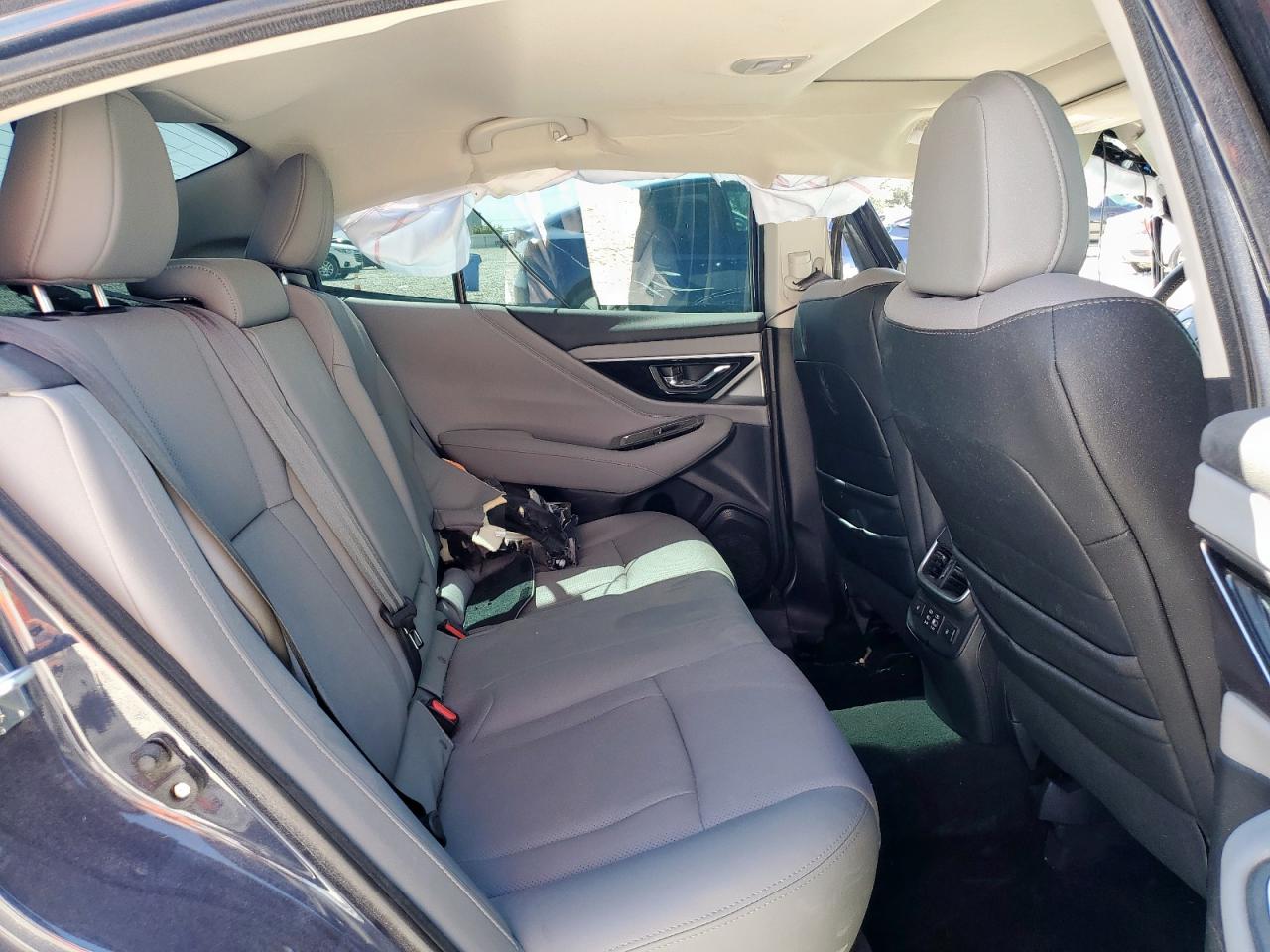 SUBARU LEGACY LIMITED