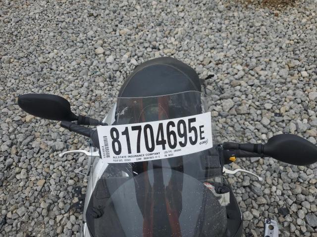 2014 SUZUKI UH200 MLCCH41A8E1600385