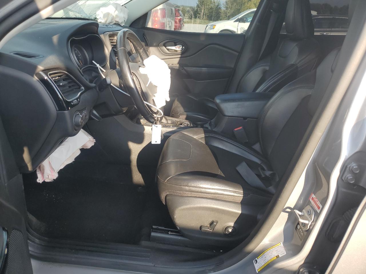 JEEP GRAND CHEROKEE LATITUDE PLUS