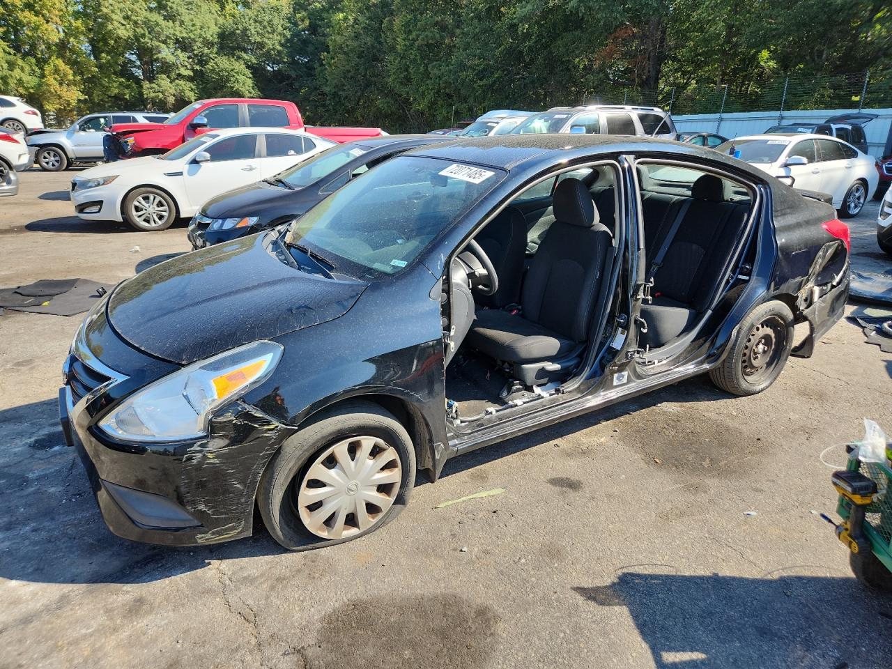 NISSAN VERSA S