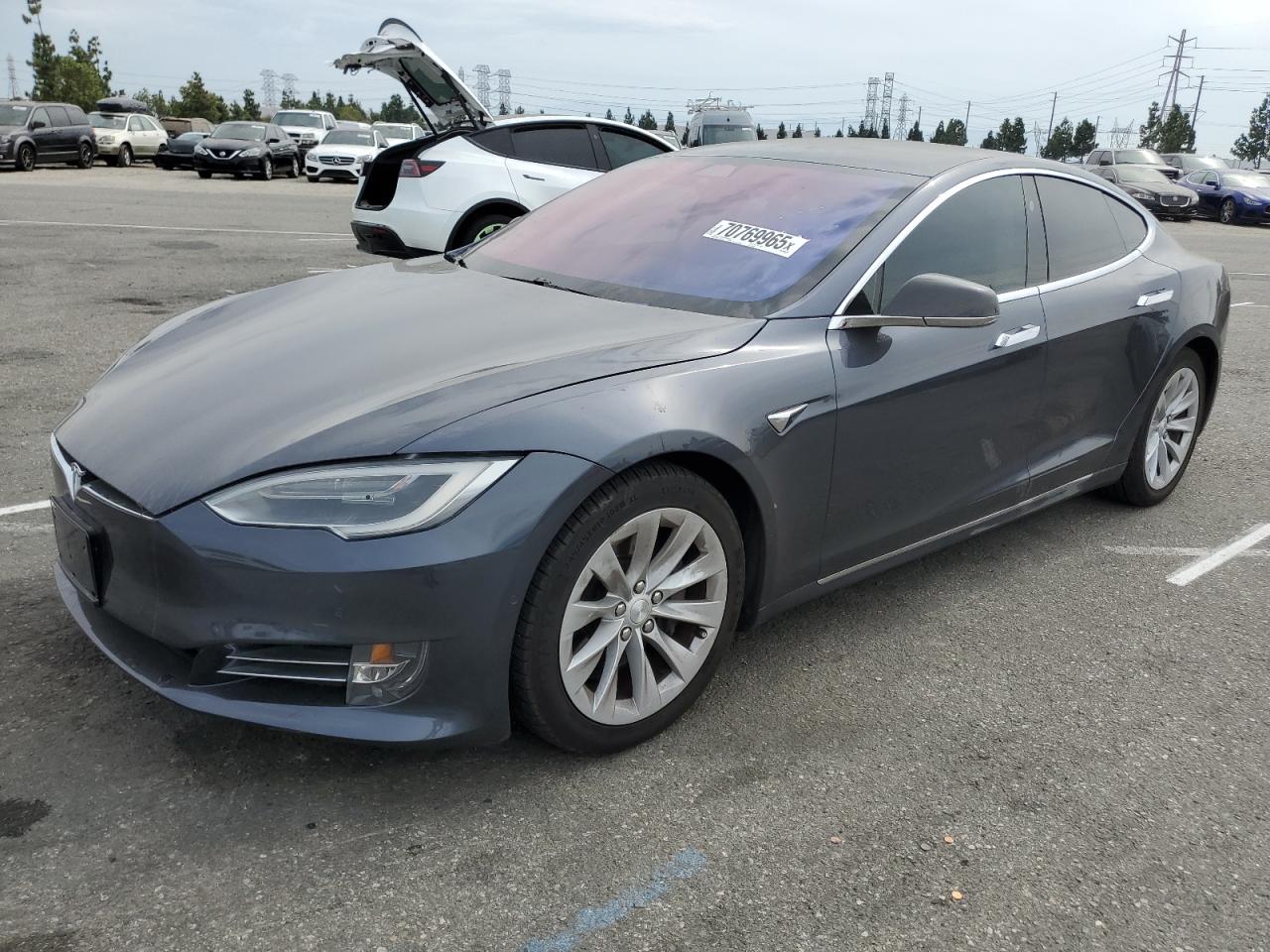 TESLA MODEL S