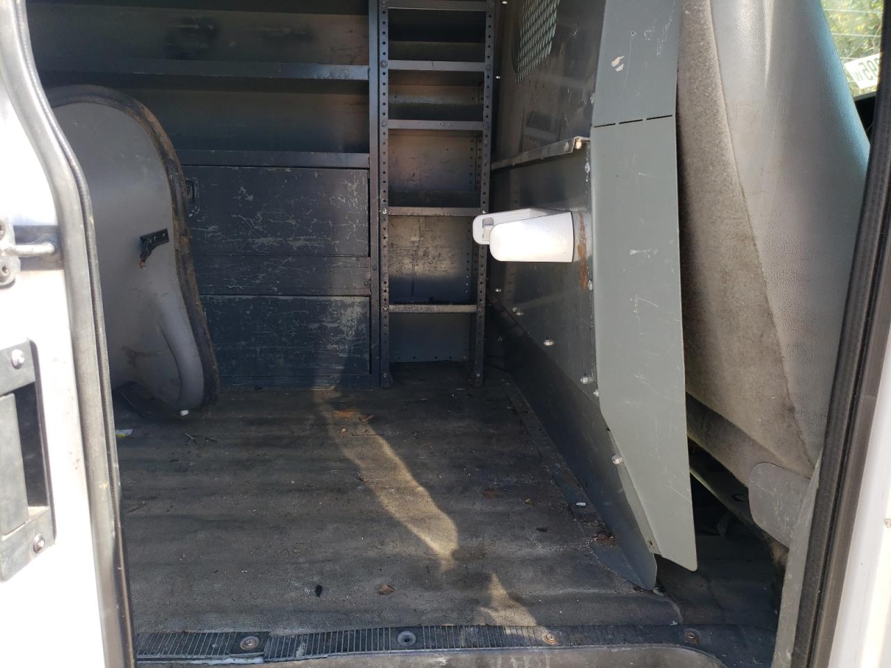 FORD ECONOLINE E250 VAN