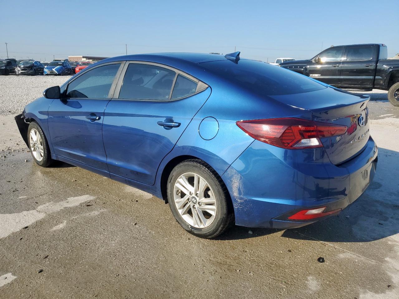 HYUNDAI ELANTRA SEL