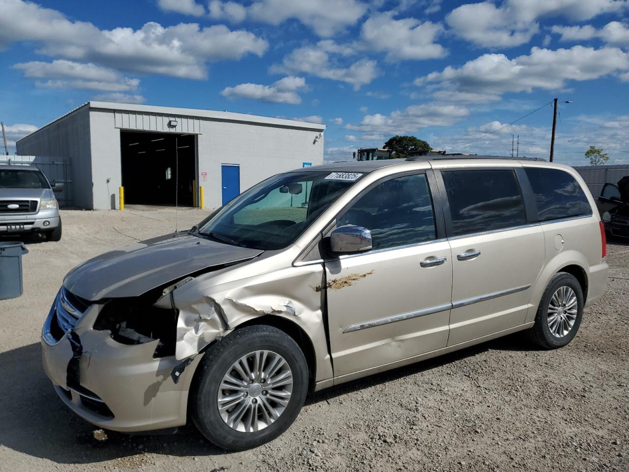 CHRYSLER TOWN & COUNTRY TOURING L