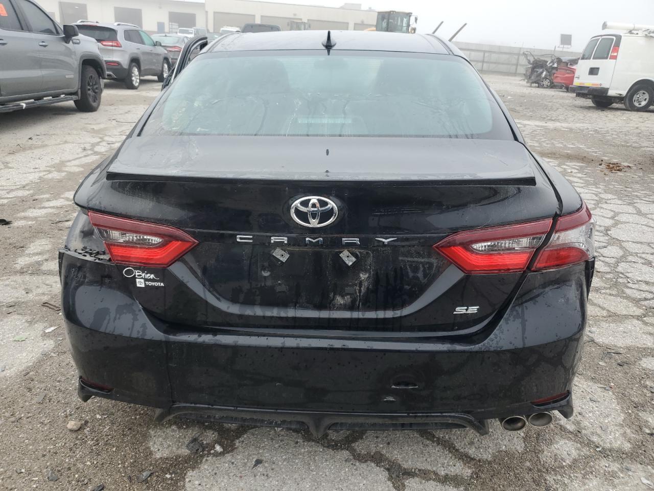 TOYOTA CAMRY SE NIGHT SHADE