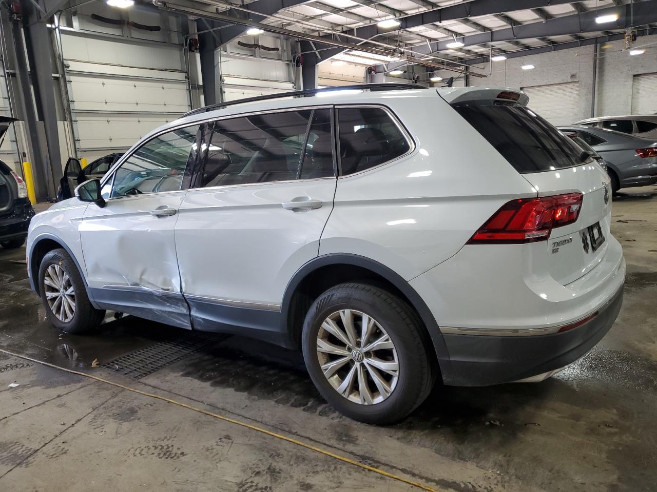 VOLKSWAGEN TIGUAN SE