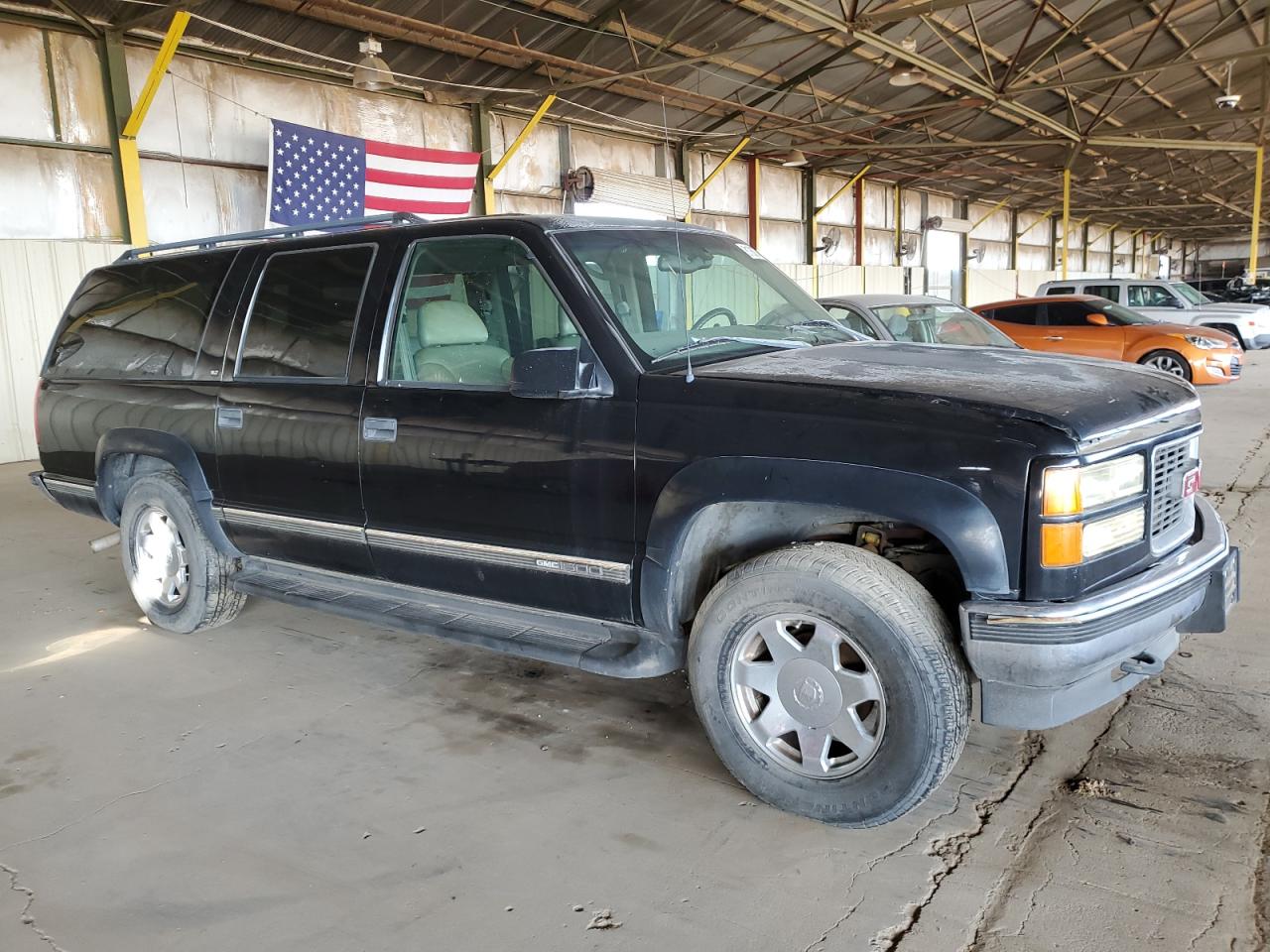 Lot #3276534056 1999 GMC SUBURBAN K