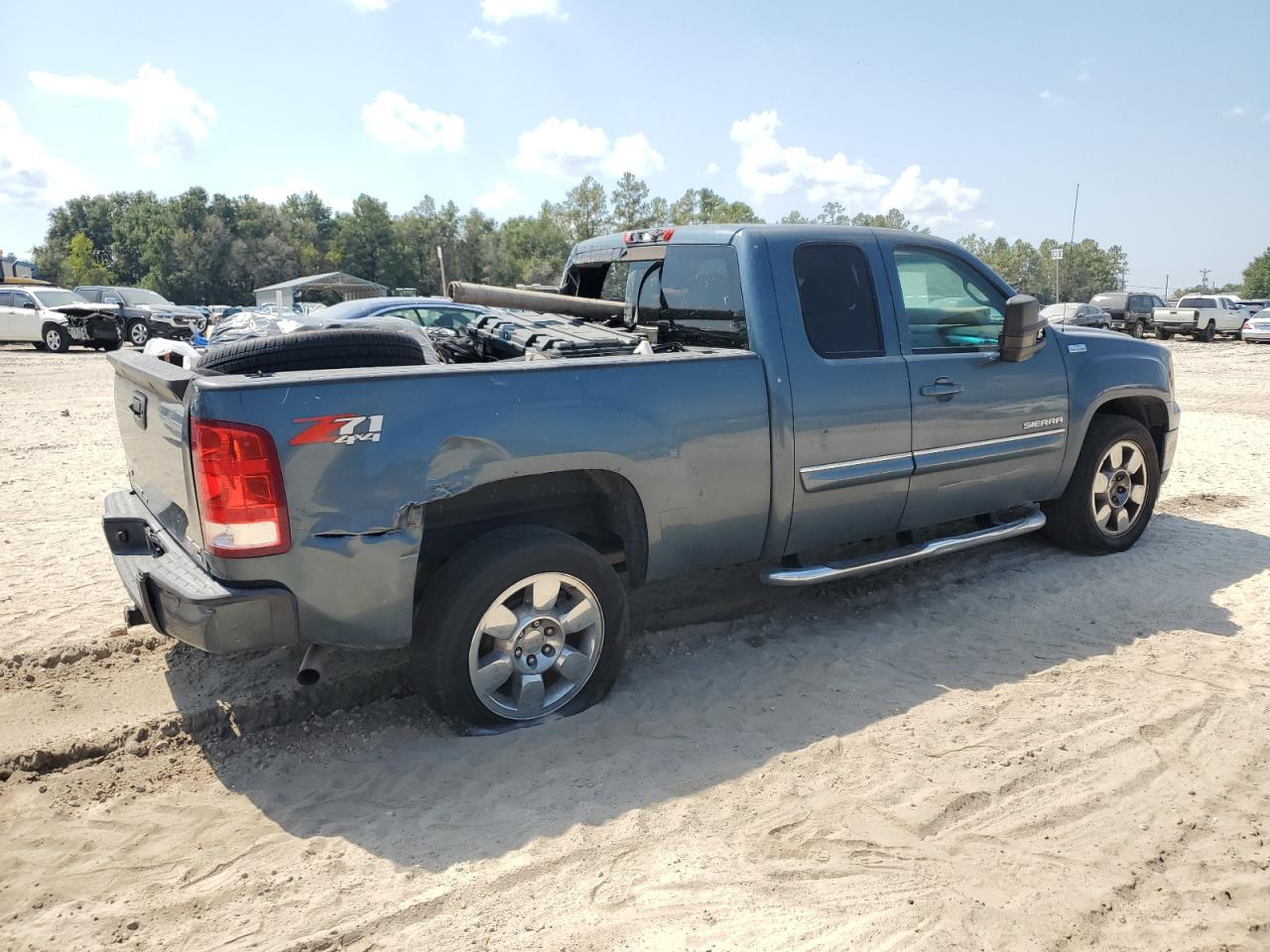 GMC SIERRA K1500 SLT