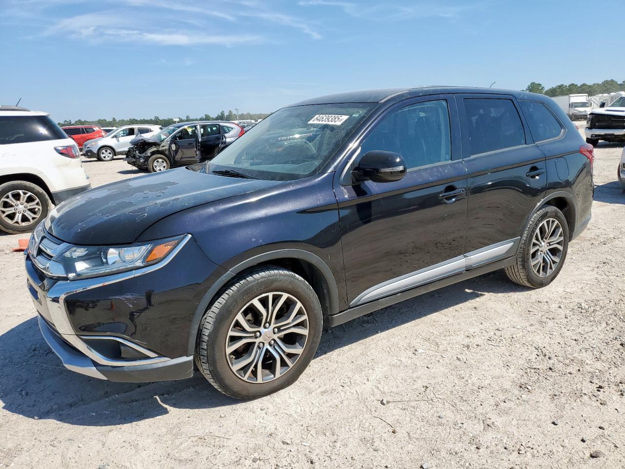 MITSUBISHI OUTLANDER SE