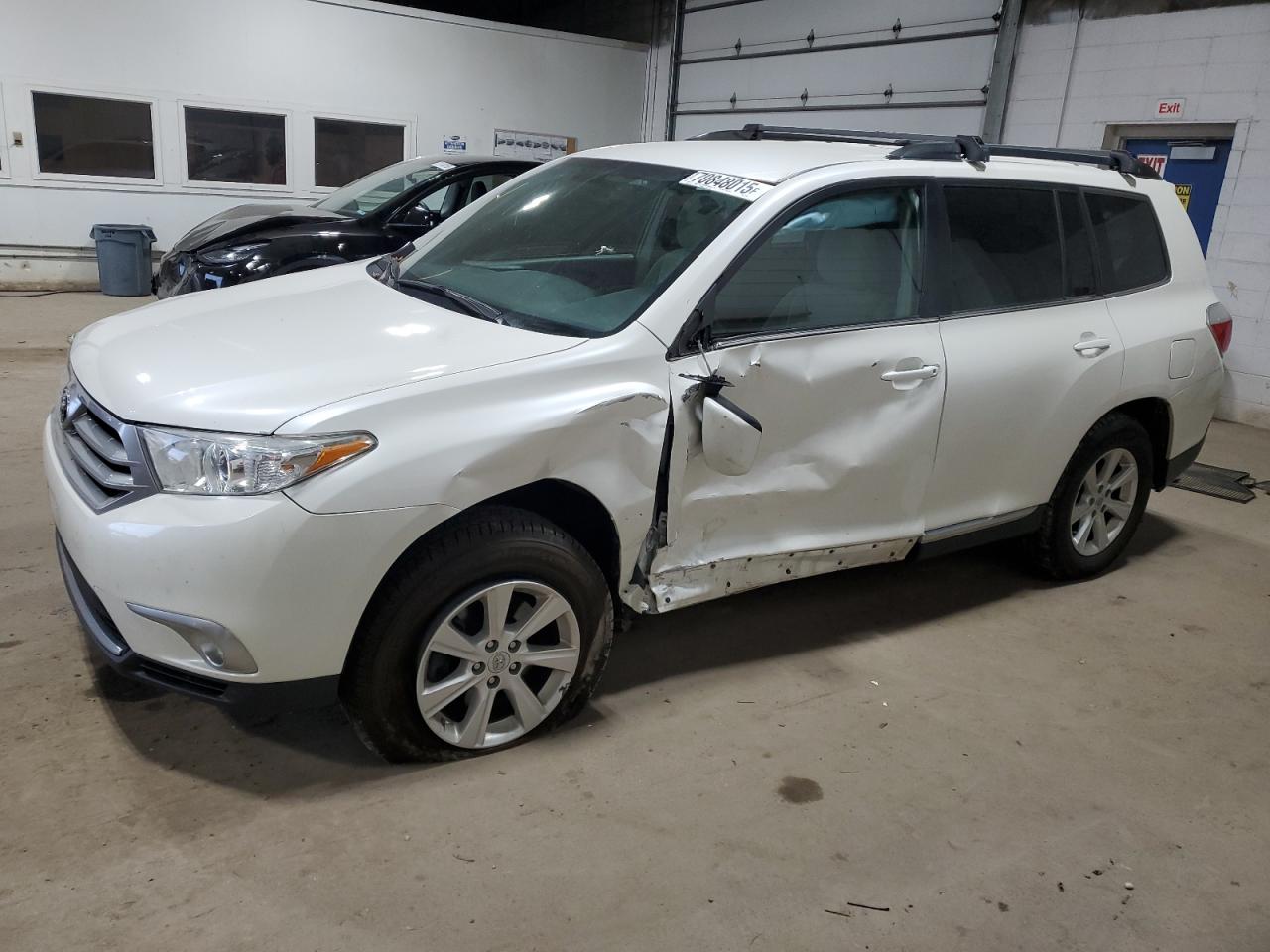TOYOTA HIGHLANDER BASE
