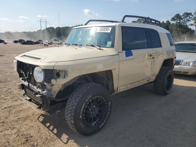 TOYOTA FJ CRUISER