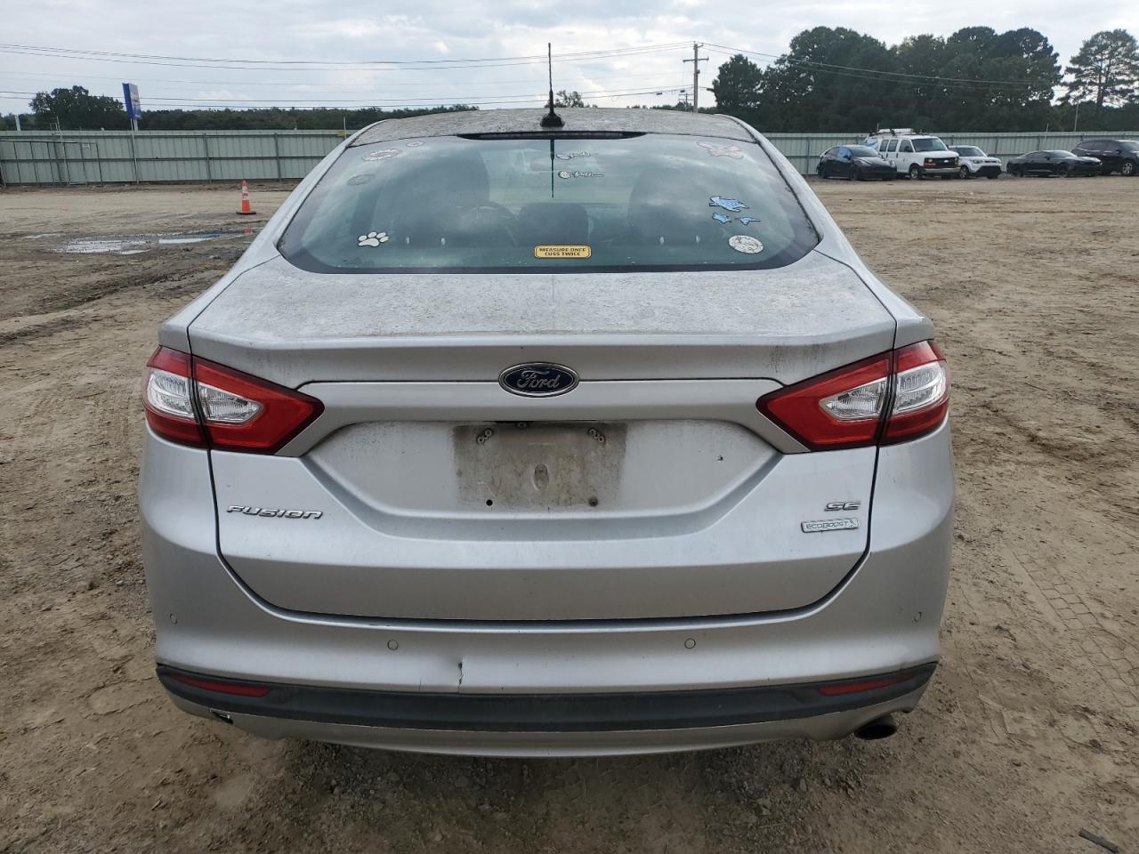 FORD FUSION SE