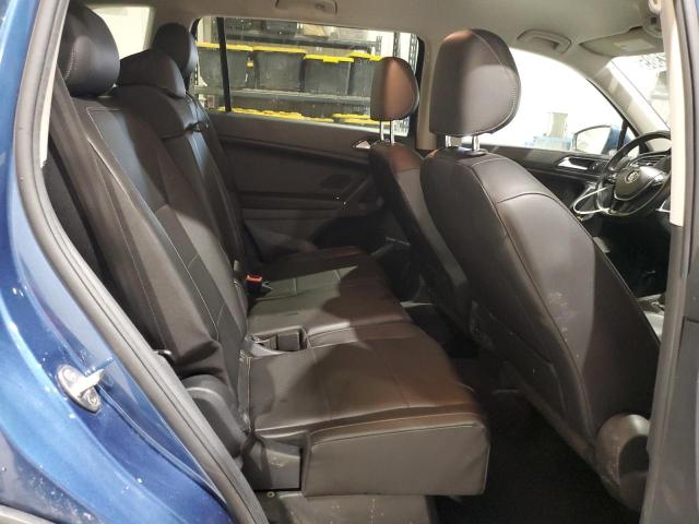 2018 VOLKSWAGEN TIGUAN SE 3VV3B7AX1JM028854