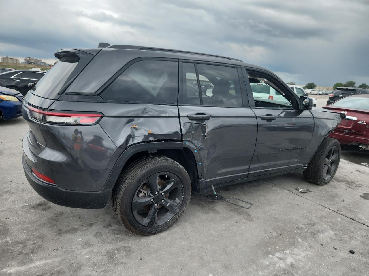 JEEP GRAND CHEROKEE LAREDO