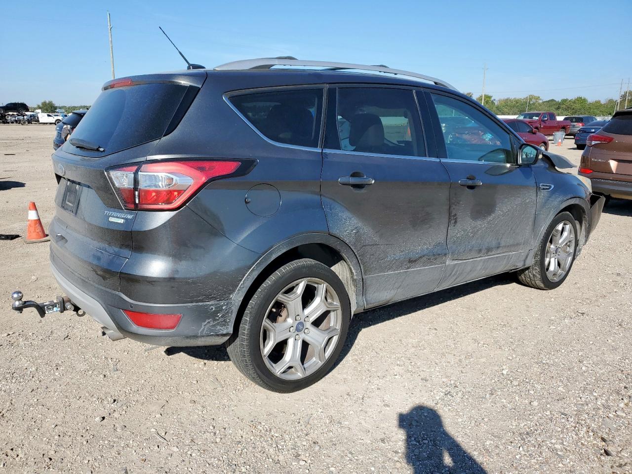 FORD ESCAPE TITANIUM