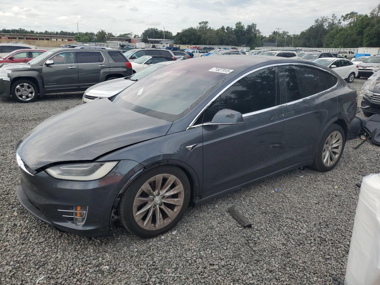 TESLA MODEL X