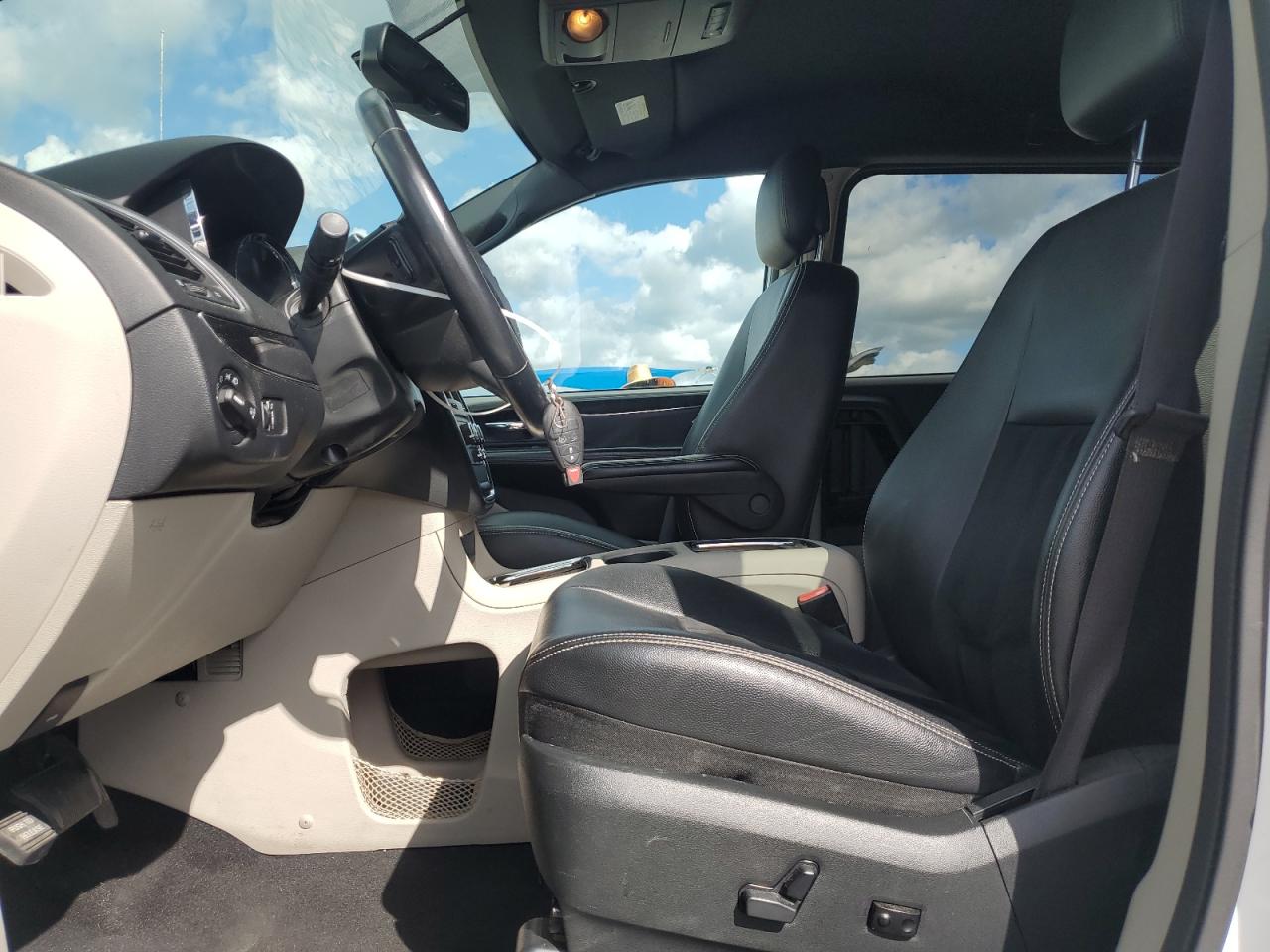 DODGE GRAND CARAVAN SXT