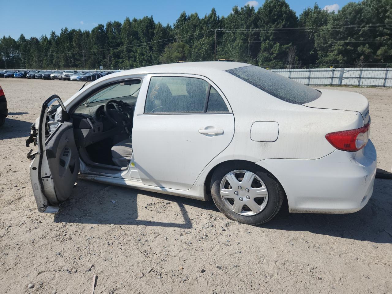 Lot #3234407051 2013 TOYOTA COROLLA BA