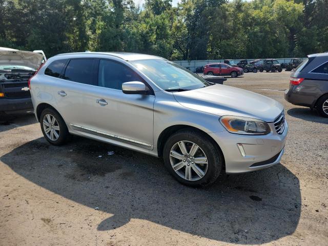 2017 VOLVO XC60 T5 IN YV440MDU7H2132434
