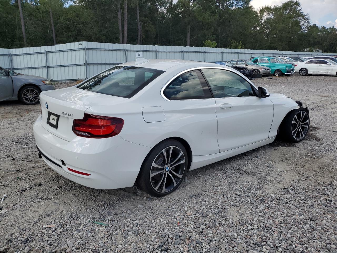BMW 2 SERIES 230XI