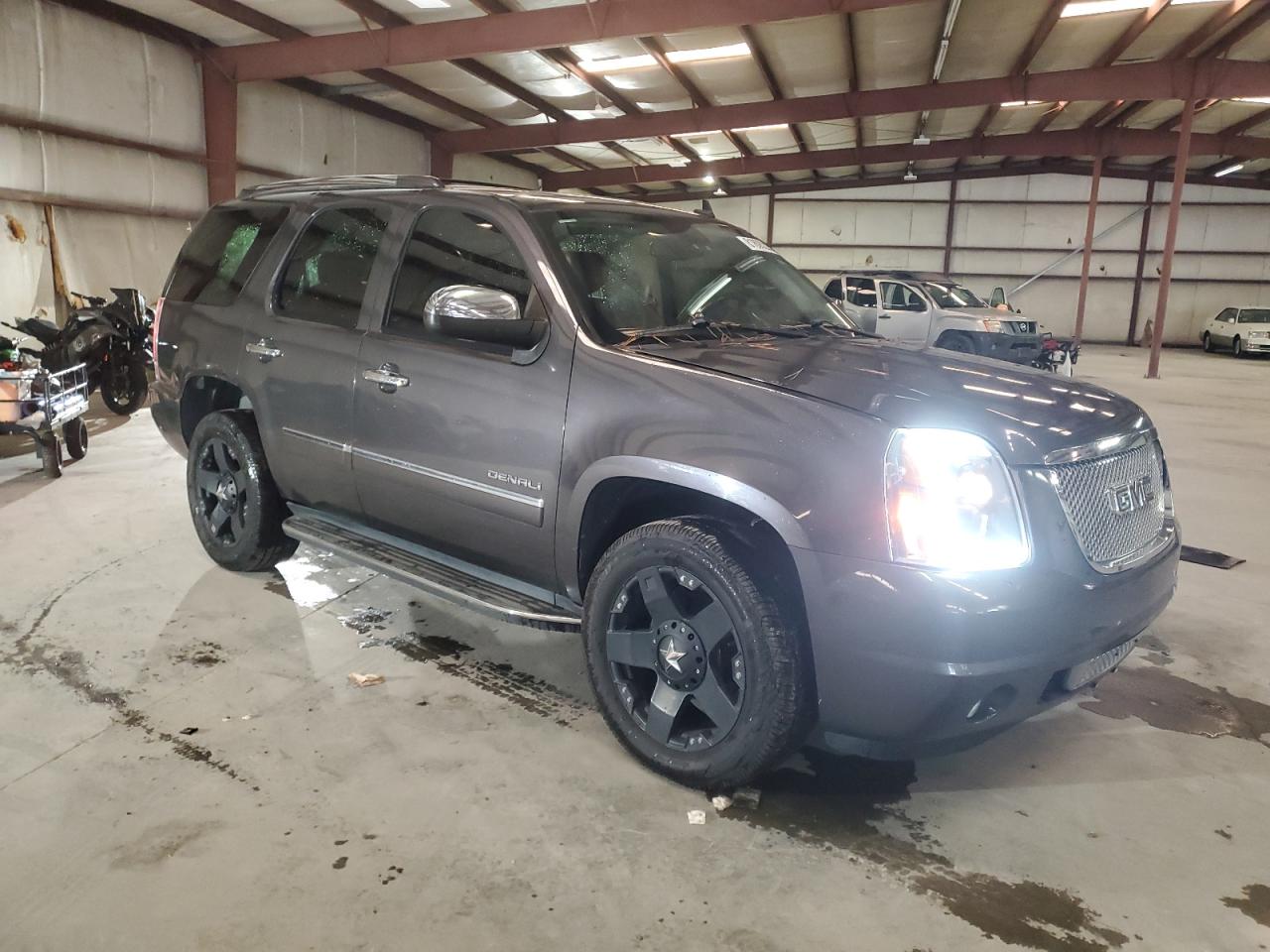GMC YUKON DENALI