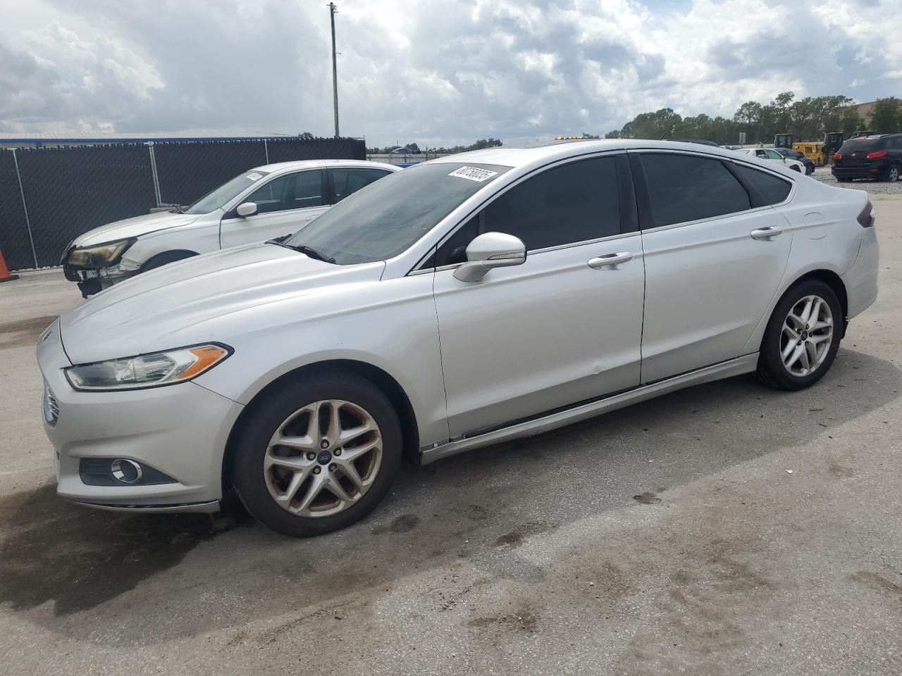 FORD FUSION SE
