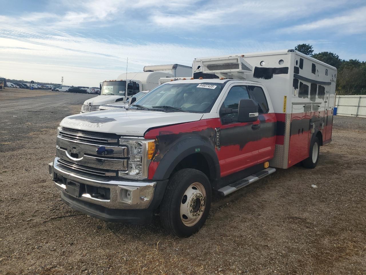 FORD F-550 SUPER DUTY