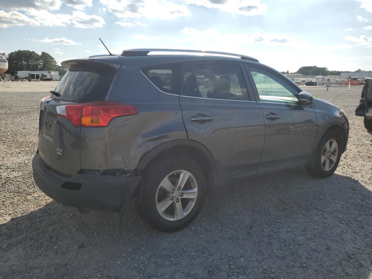 TOYOTA RAV4 XLE