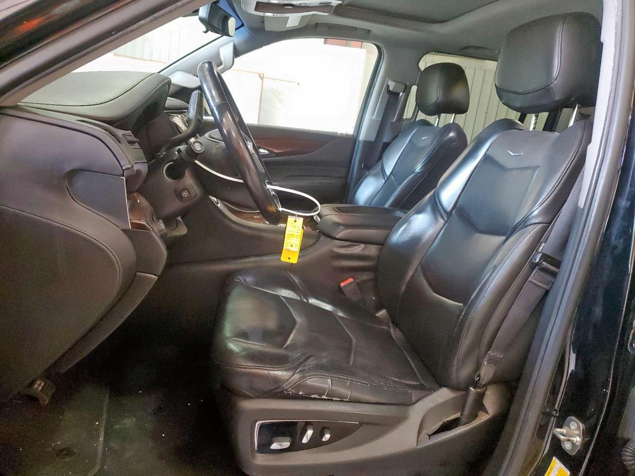 CADILLAC ESCALADE ESV LUXURY