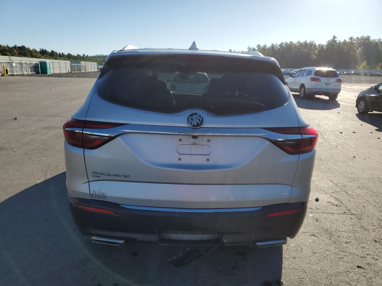 BUICK ENCLAVE ESSENCE