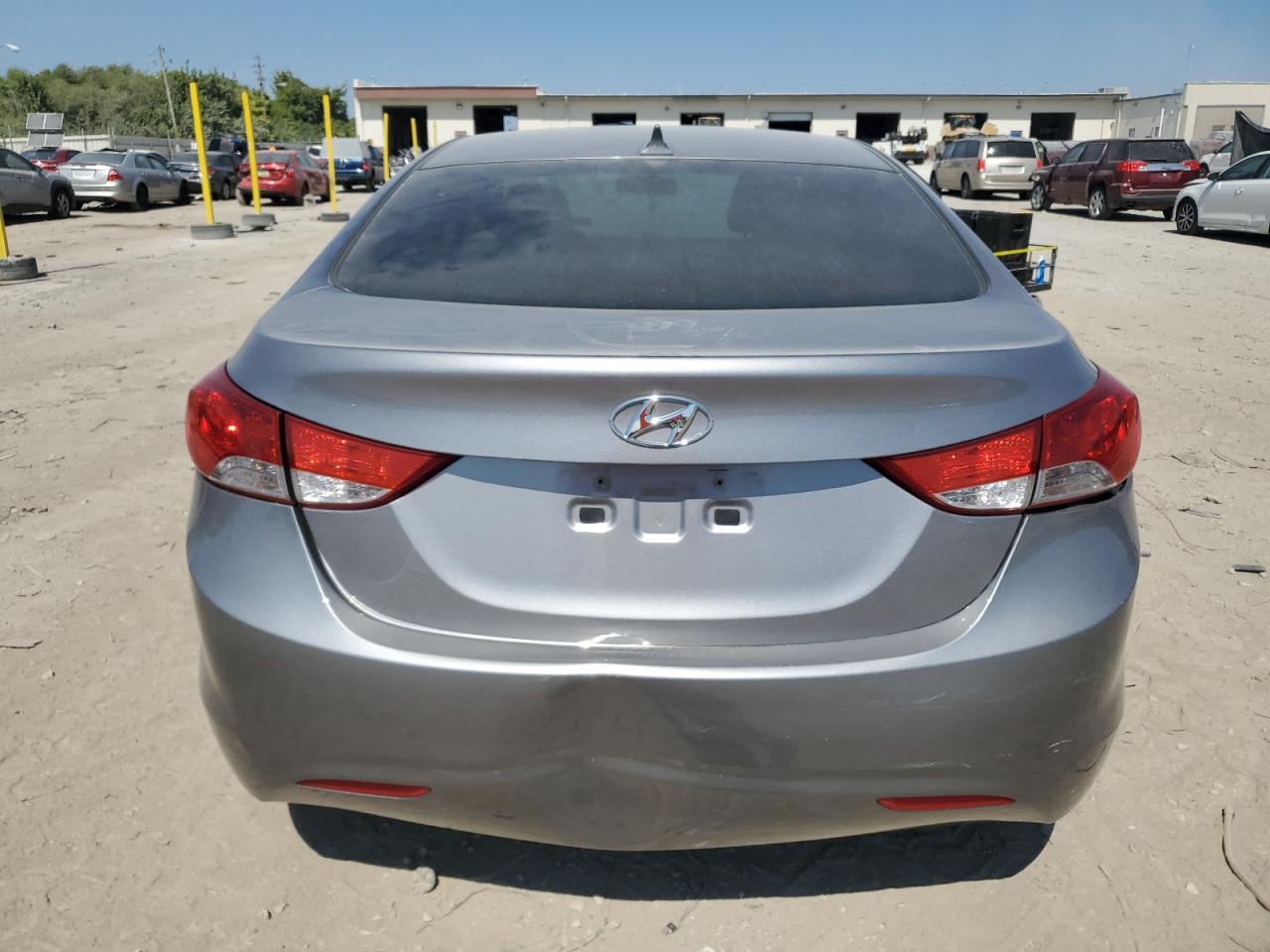 HYUNDAI ELANTRA GLS