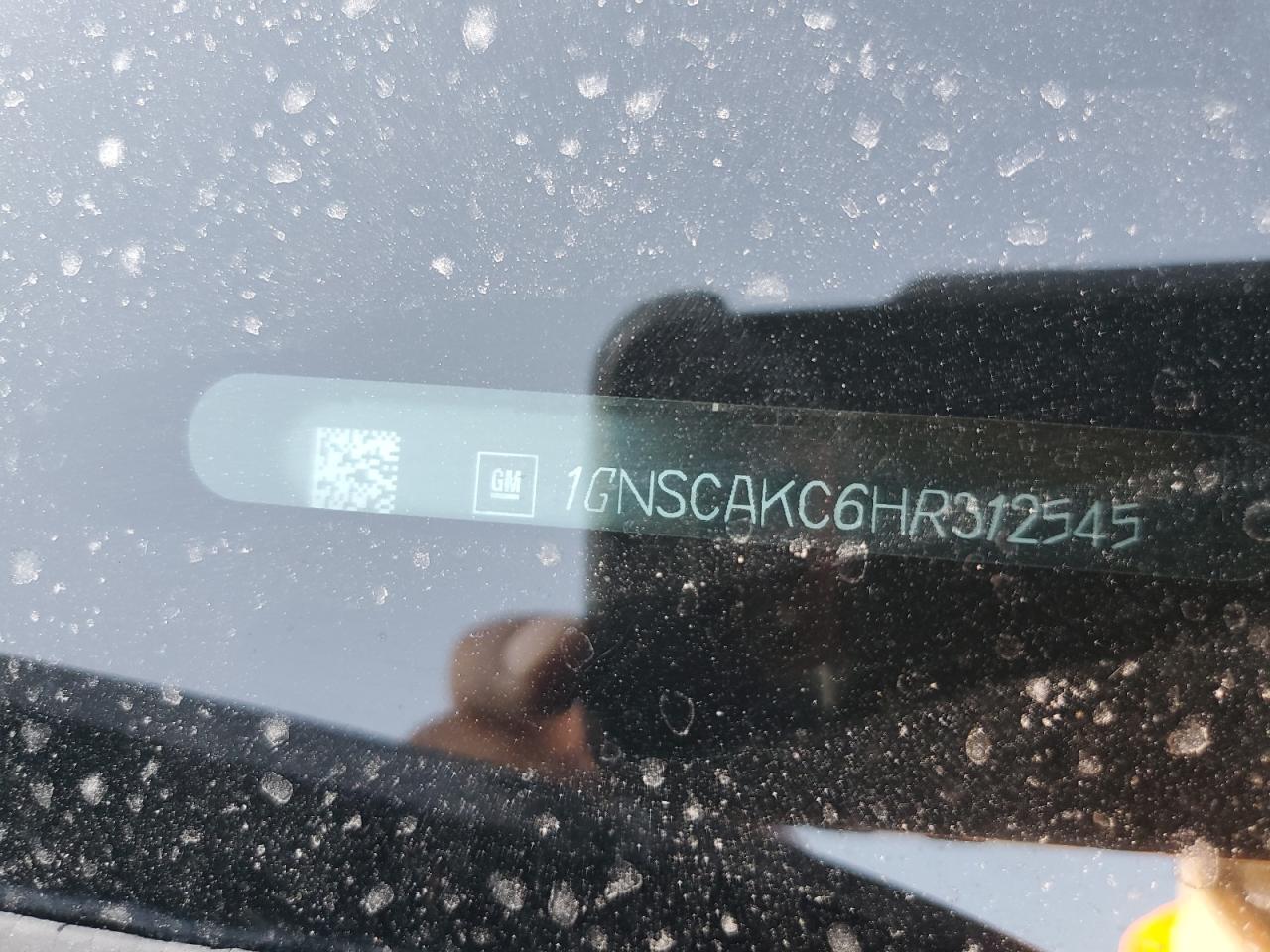 CHEVROLET TAHOE C1500 LS