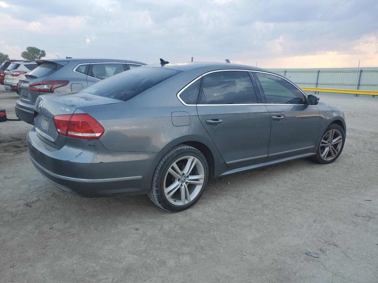 VOLKSWAGEN PASSAT SEL