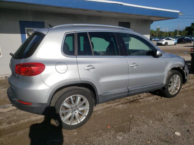 2015 VOLKSWAGEN TIGUAN S WVGAV7AX9FW562913