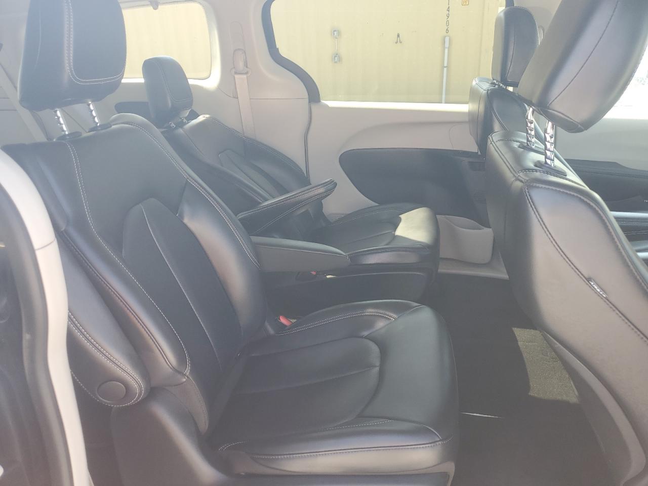 CHRYSLER PACIFICA HYBRID TOURING L